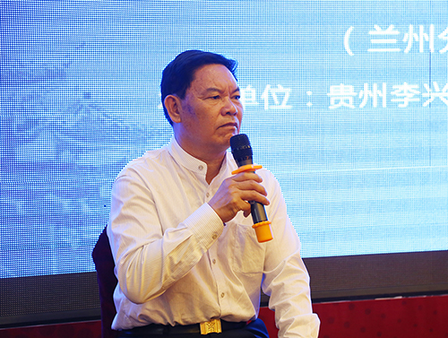 当代国酒酿造大师 现任仁怀市酱香型白酒产业发展顾问 曹大明对茅台酒